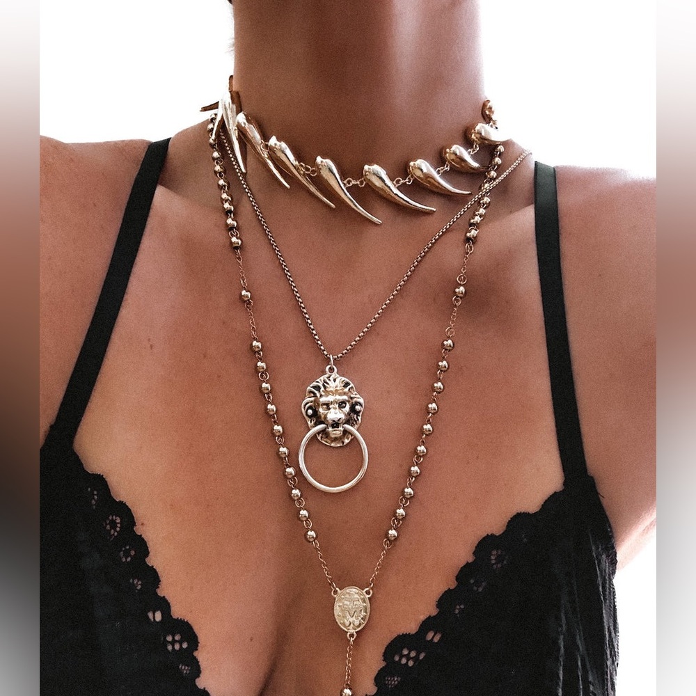 New Pebby Forevee Teardrop Spike Punk Statement Necklace - Picture 6 of 15